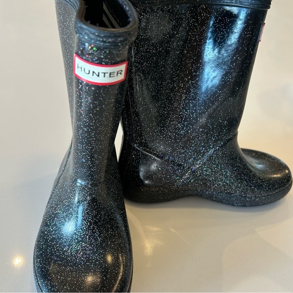 HUNTER Black Glitter Rain Boots with Glossy Finish-EXCELLENT USED CONDITION - Picture 1 of 11